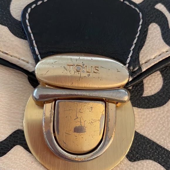 TOUS Kaos Black and Cream Crossbody Bag Adjustable Strap - Picture 3 of 11